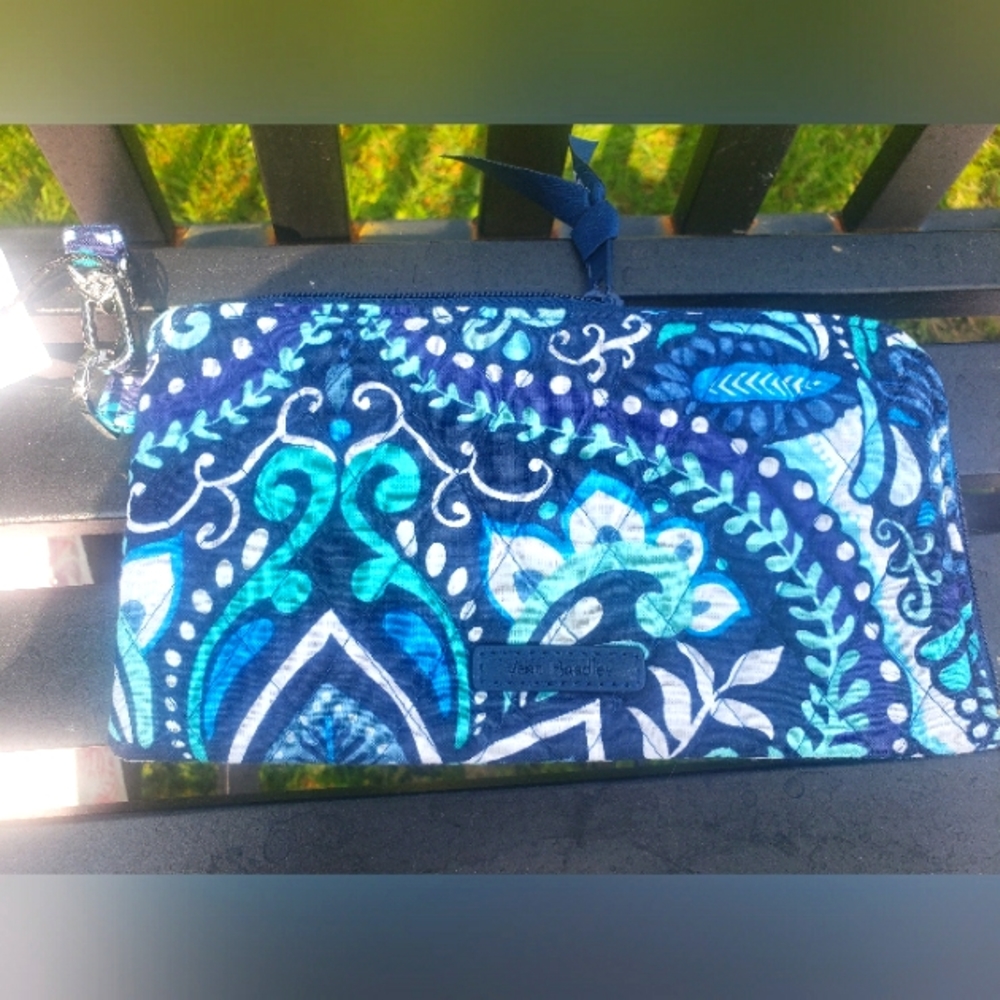 Vera Bradley NWT Large Wristlet.